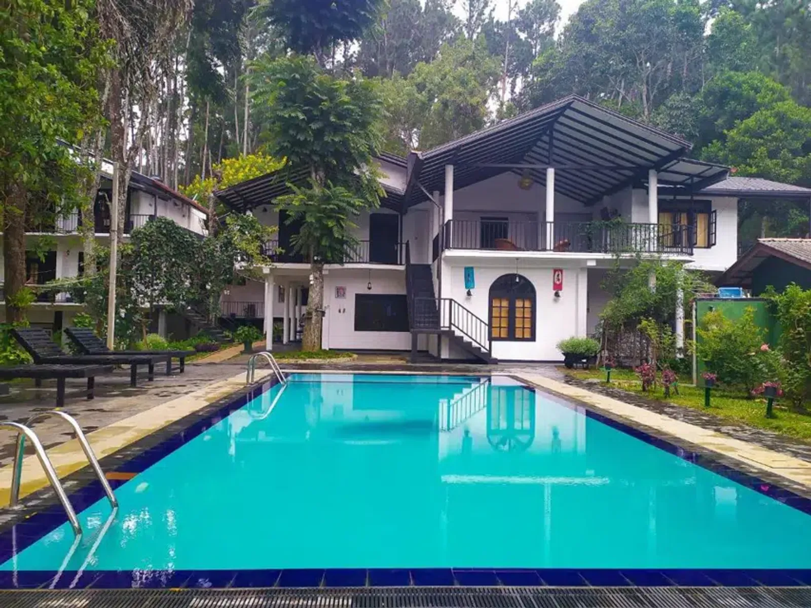 yrmmi0zowbprm2uxcp30pshp-forest-paradise-hotel-ella.webp